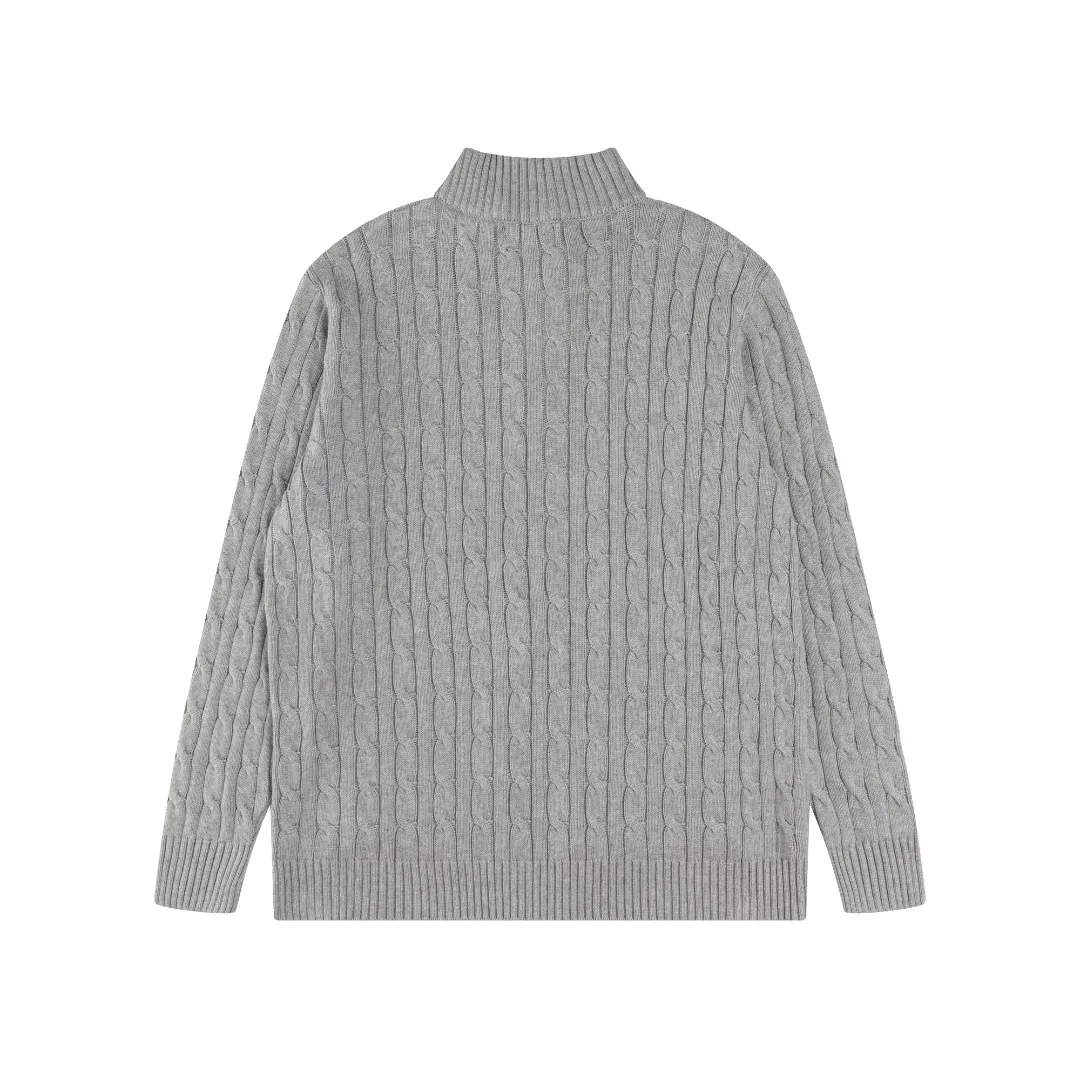 P260 #R98 RALPH LAUREN Ralph Lauren nine-color classic small label embroidery logo full zipper knitted cable cardigan sweater, high-density LOGO embroidery on the chest, original customization of tag accessories. Made of pure cotton yarn, pure cotton is skin-friendly and comfortable, small label war horse embroidered twist zipper cardigan sweater 🐎 high quality, follow the blogger to learn how to wear it! Let’s buy a Ralph Lauren cable sweater. It’s a super hard-to-find series after it became popular. It’s hard to find one on the official website. It’s simple and practical to wear, with a lazy and loose feel. The thickened fabric has more texture, feels soft and delicate, and has a loose fit. Whether worn alone or layered, you can wear different styles of fashion with just one piece!   Size：XS S M L